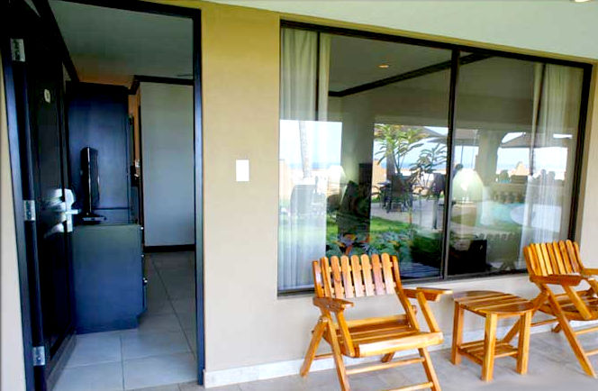 Oceanfront rooms in Jaco Beach