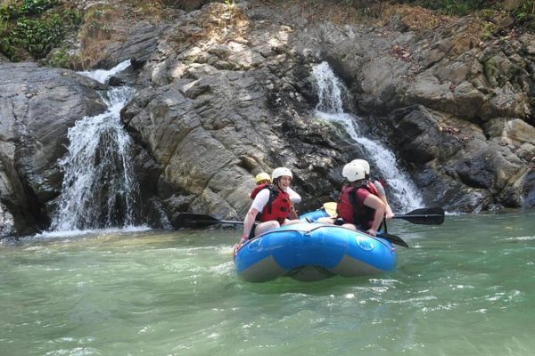 El-Chorro-White-Water-Rafting-Tour-Costa-Rica-02