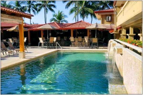 Pool bar at Cocal Hotel Costa Rica